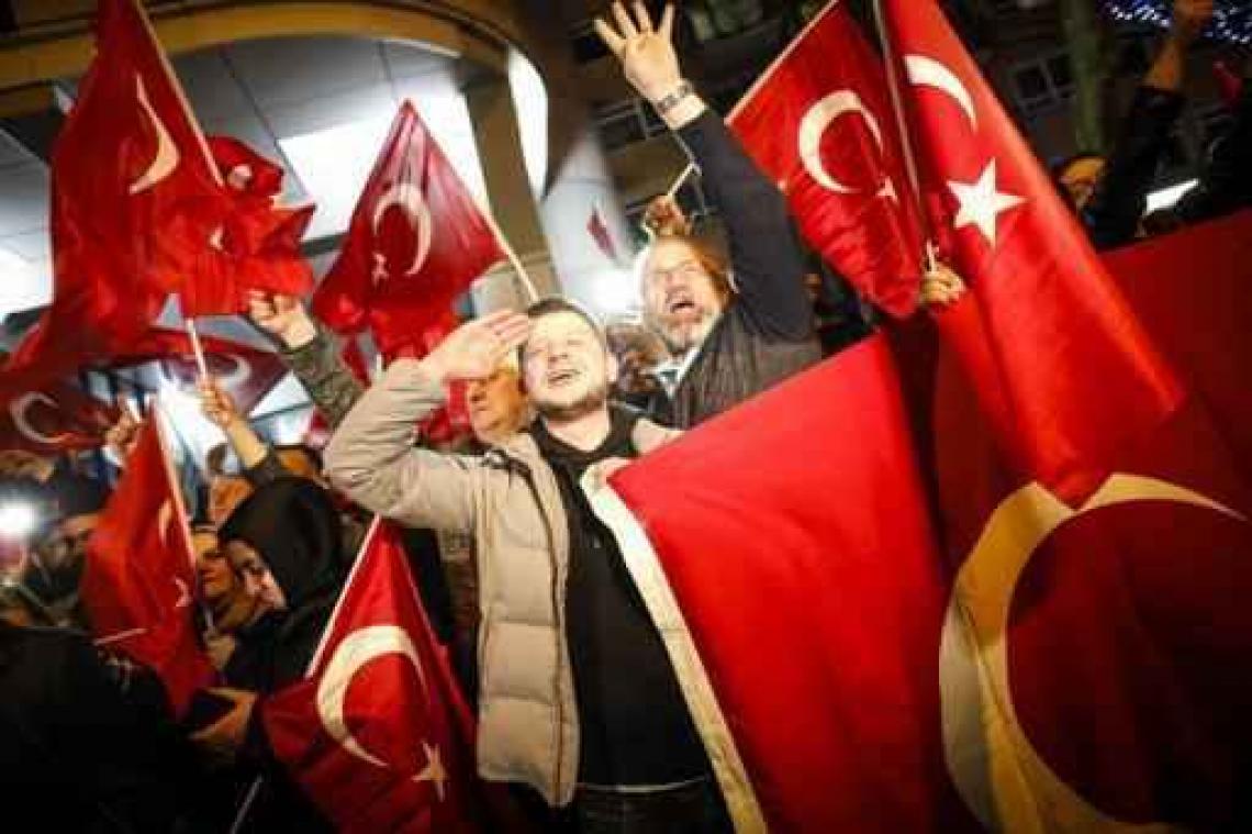 Erdogan herhaalt beschuldigingen van fascisme: "Nederland zal prijs betalen"