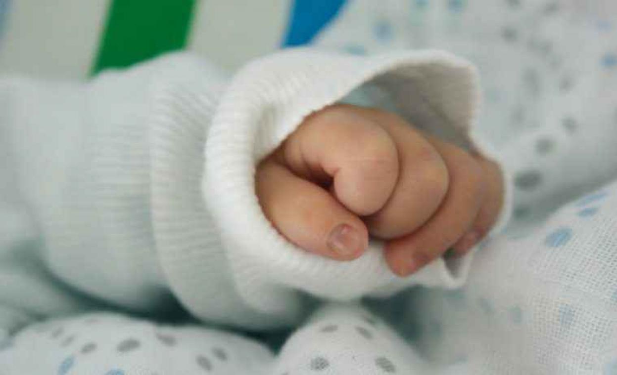 Baby van vijf maanden oud heeft coole kuif