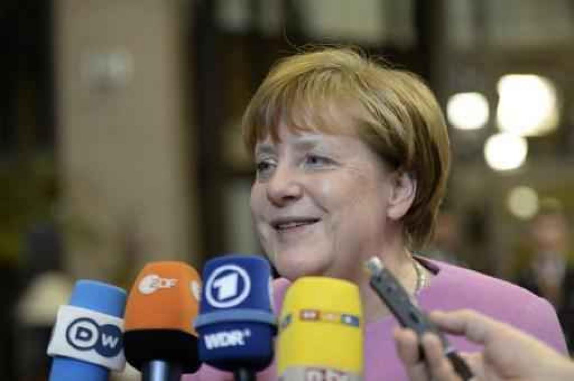Merkel spreekt steun uit voor Nederland