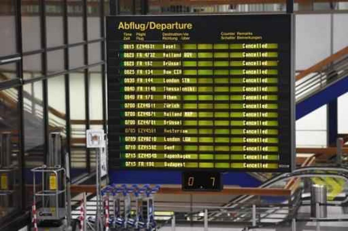 Staking op vliegvelden Berlijn verlengd