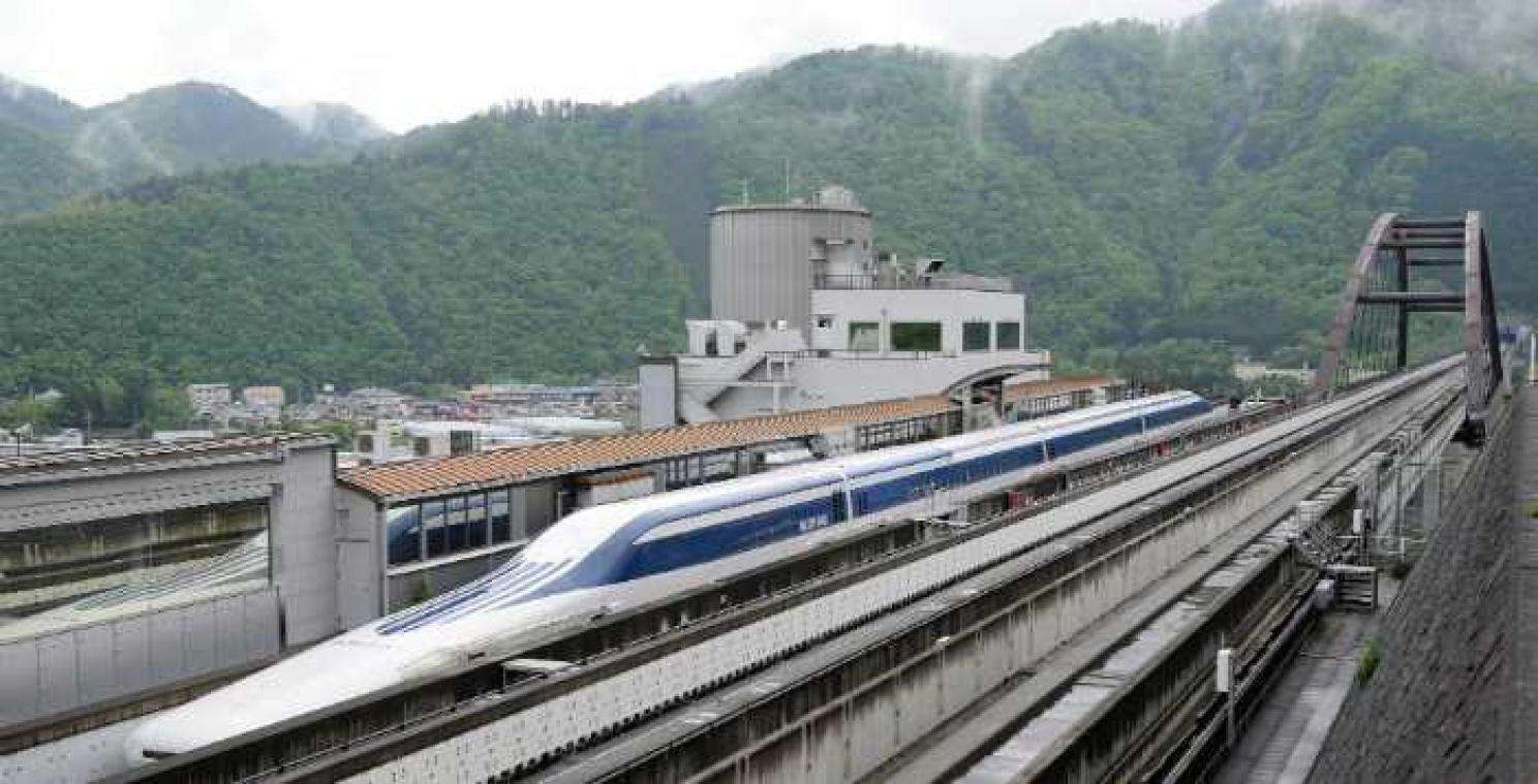 Japanse magneetzweeftrein verbreekt snelheidsrecord