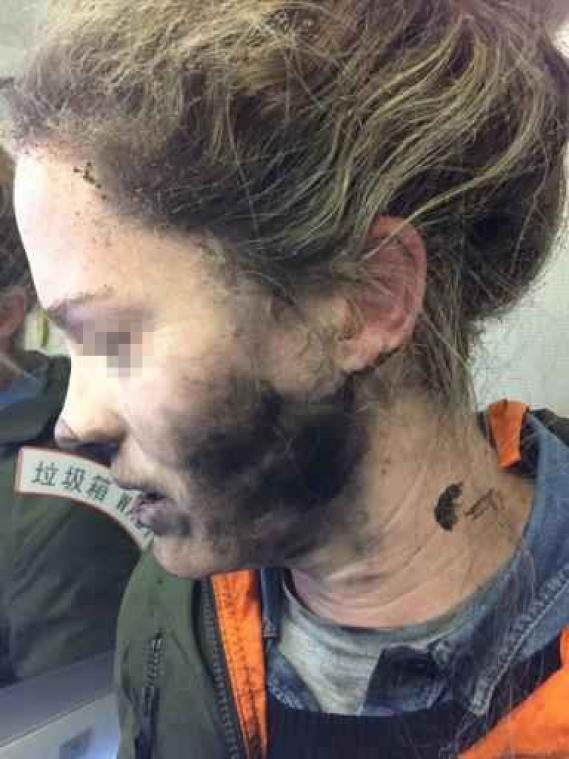 Koptelefoon van Australische vrouw ontploft tijdens de vlucht