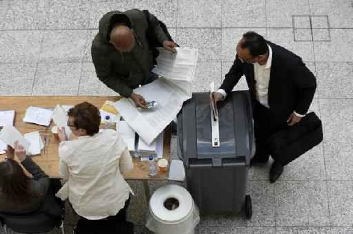 Nederlandse steden moeten extra stembiljetten laten aanrukken