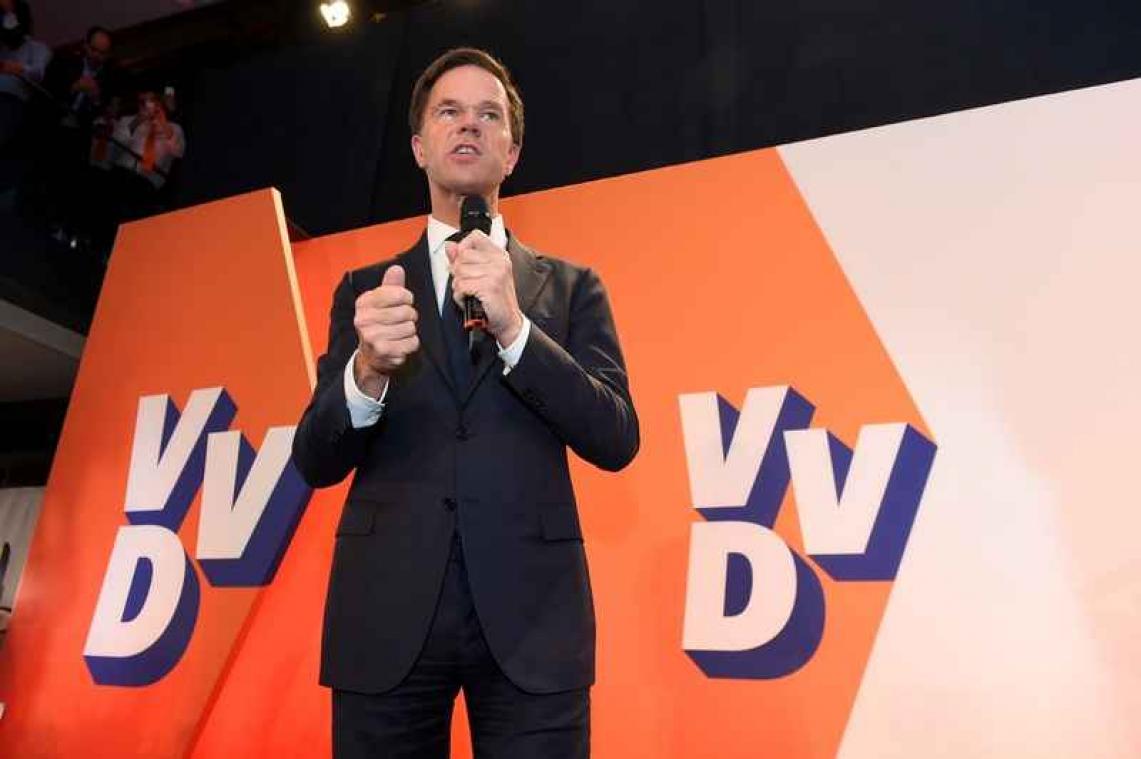 Rutte staat voor complexe formatie