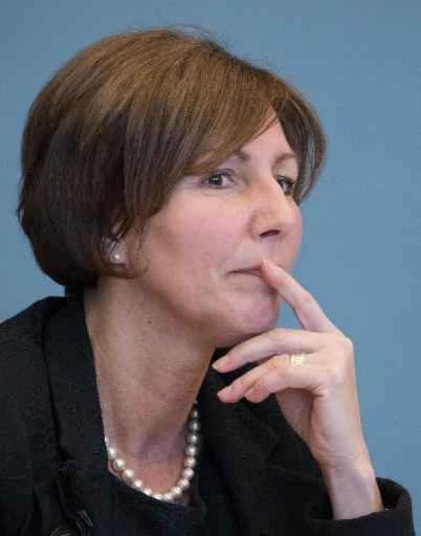 Publifin-directeur erkent "onhandige boutade" over haar salaris