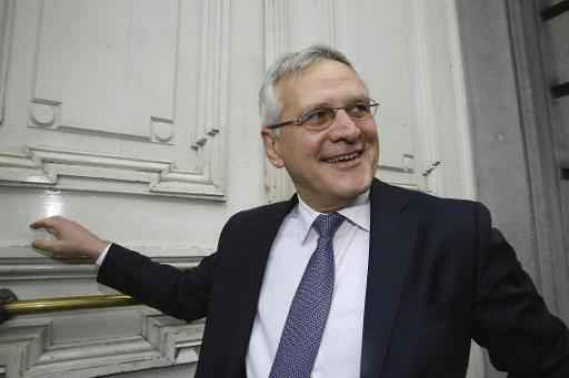 Peeters verzet zich tegen snelle uitbreiding flexi-jobs