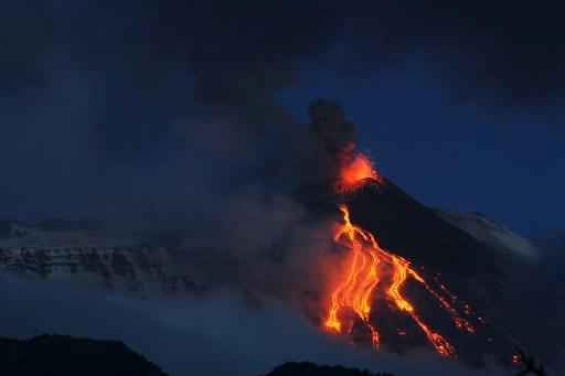 Luchthaven Catania dicht door aswolk van Etna