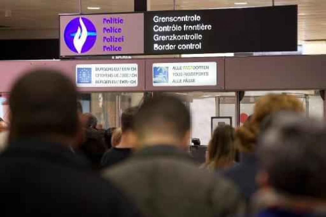 Federale Politie: "Er is geïnvesteerd in extra personeel en materiaal voor Zaventem"