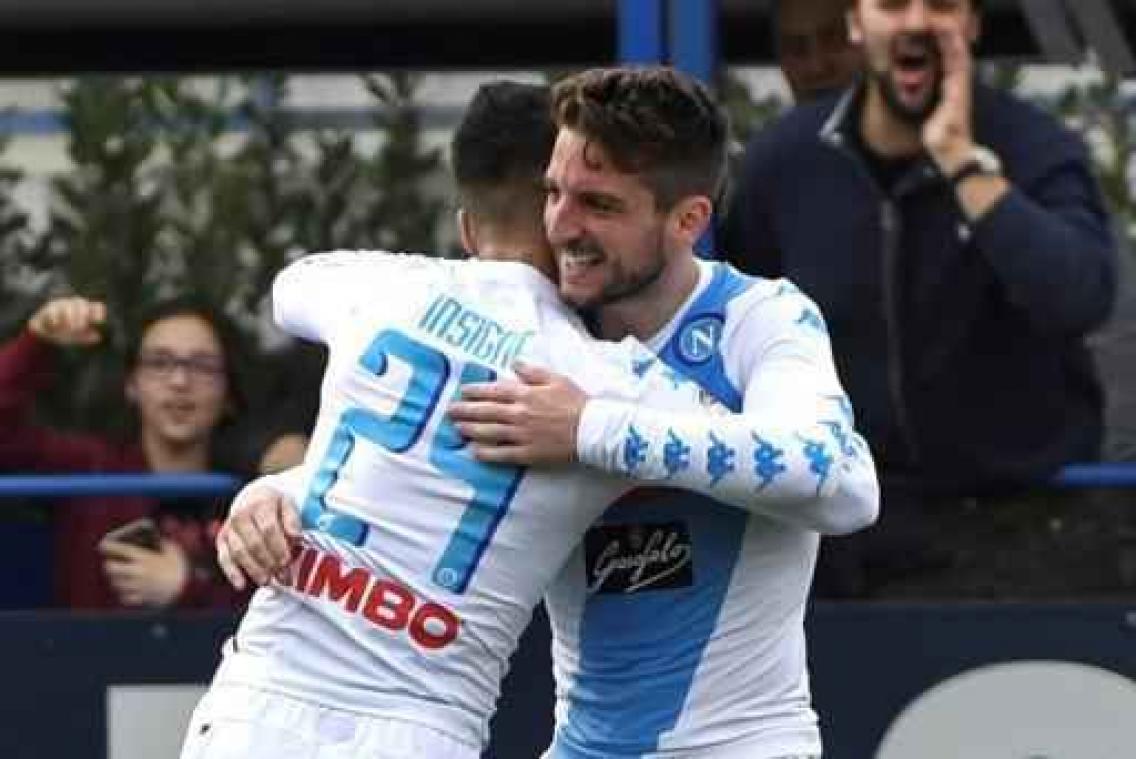 Napoli, met scorende Mertens, pakt driepunter bij Empoli