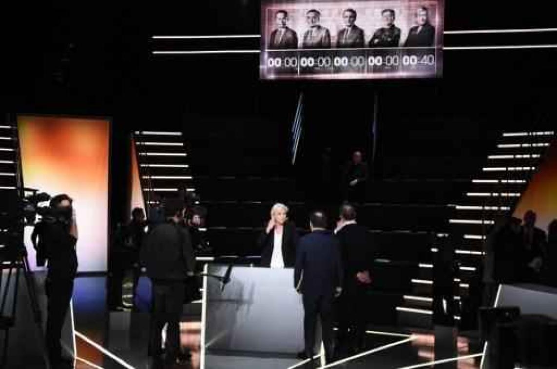 Franse presidentsverkiezingen - Kandidaten lijnrecht tegenover elkaar over immigratie