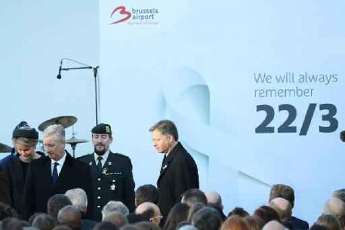 Een jaar later - Minuut stilte op luchthaven Zaventem