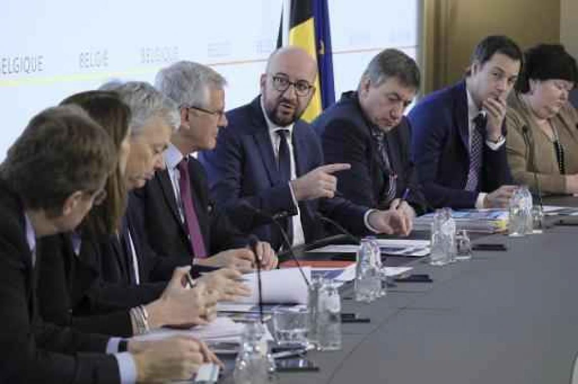 Regering staat voor besparingsoperatie van 6,5 miljard euro