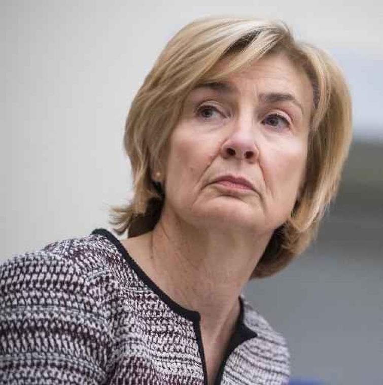 Vierhonderdtal Molenbeekse leerlingen zingen voor slachtoffers