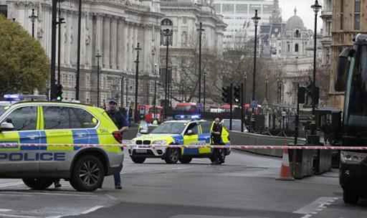 Schietpartij Brits parlement: politie gaat uit van terreurdaad