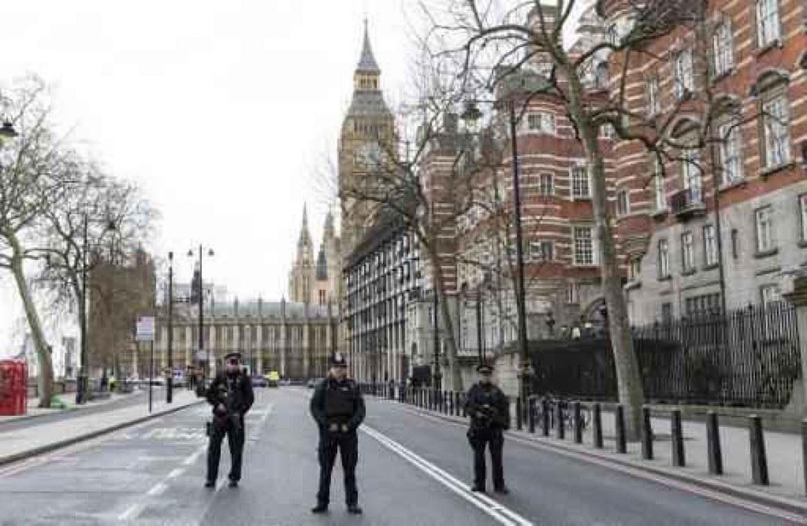Aanslag Brits parlement: 4 doden, onder wie aanvaller, en 20 gewonden