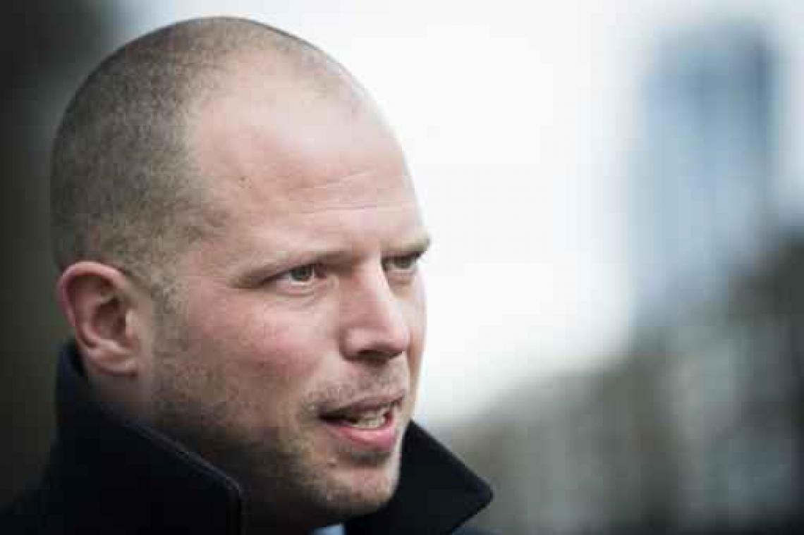 Oppositie noemt Francken "laf" voor wegblijven bij terechtwijzing