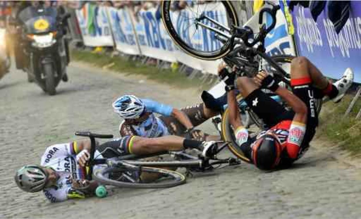 Ronde van Vlaanderen - Oliver Naesen viel op "cruciaal moment"
