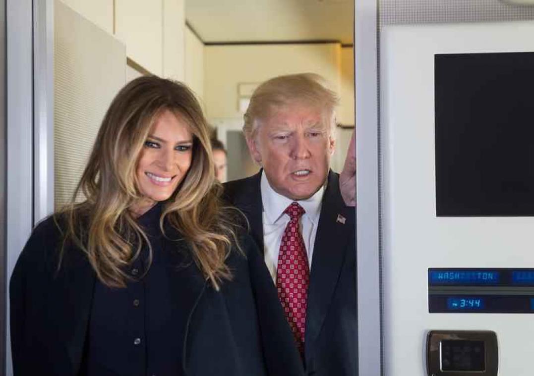 Witte Huis stelt eerste officiële portret van Melania Trump voor