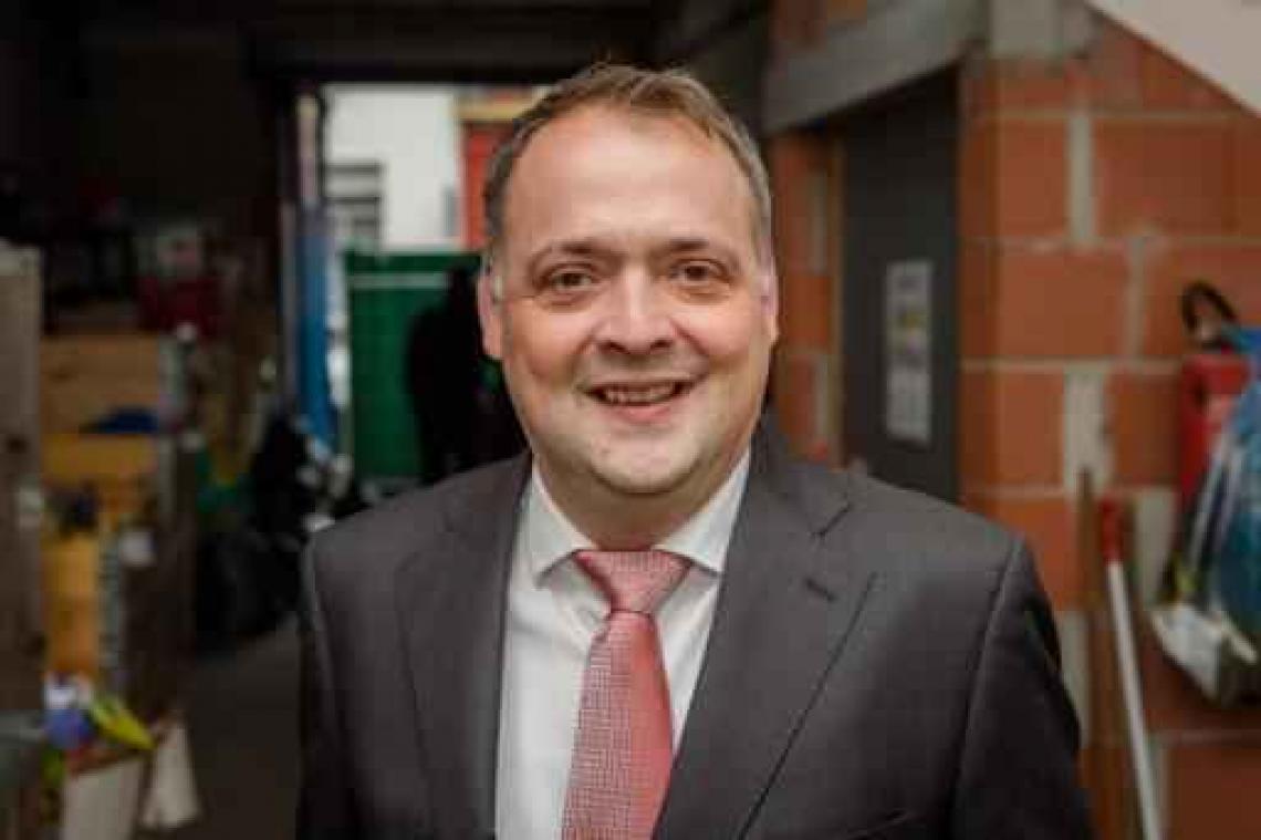 Antwerpen wil vluchtelingen de stad uit