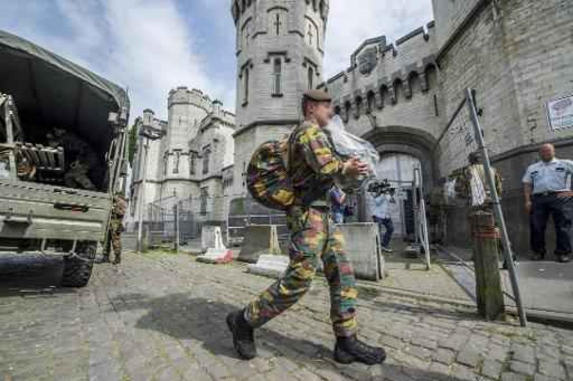 Picqué dreigt nieuwe gedetineerden te weigeren in overbevolkte gevangenis Sint-Gillis