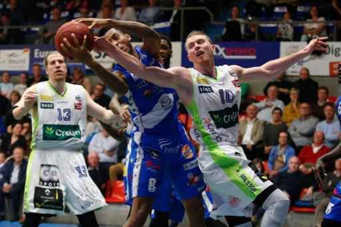 Euromillions Basket League - Aalstar hijst zich naast Willebroek