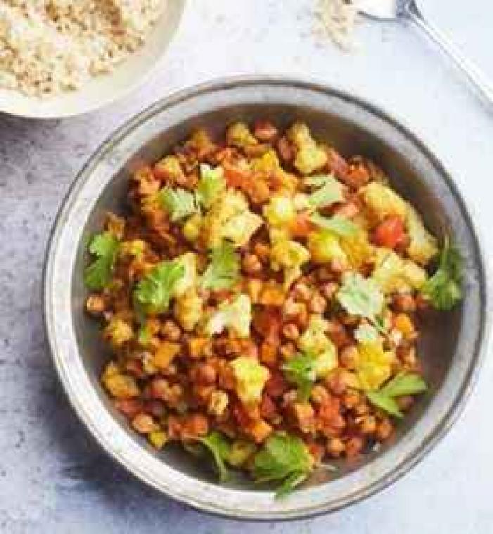 Dagen zonder vlees: Metro test de snelle bloemkoolcurry van Julie Van den Kerchove