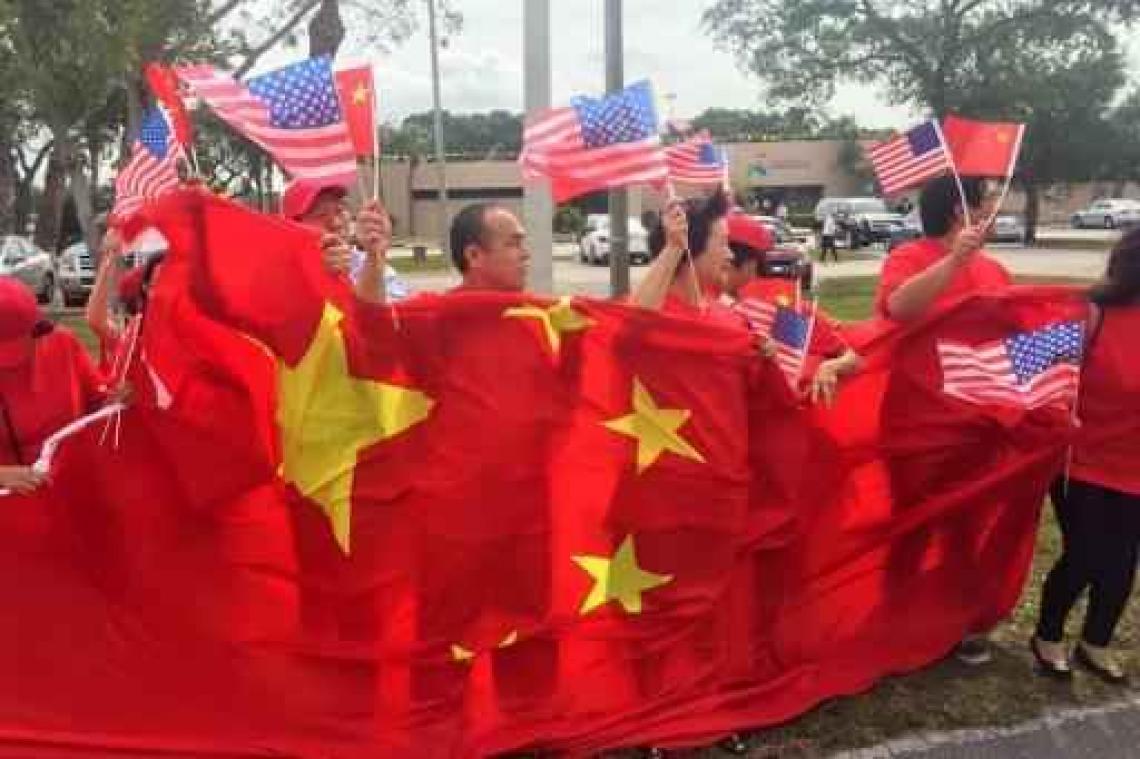 Chinese staatsleider Xi in Florida gearriveerd voor bezoek bij Trump