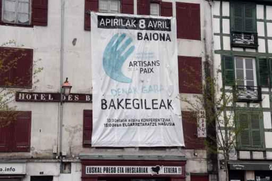 Baskische afscheidingsbeweging ETA beëindigt ontwapening op 8 april