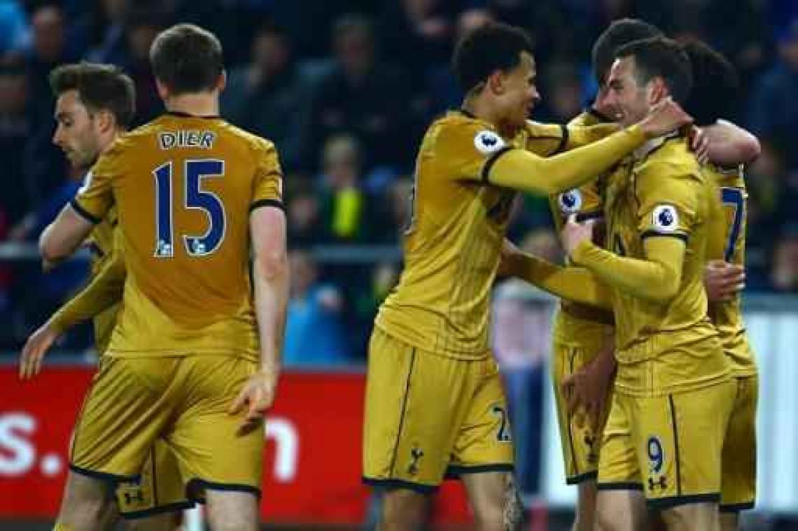Tottenham houdt Chelsea in het vizier na vlotte winst tegen Watford