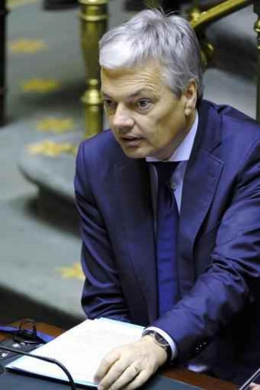Strijd tegen IS - Reynders ontkent opschorting Belgische operaties