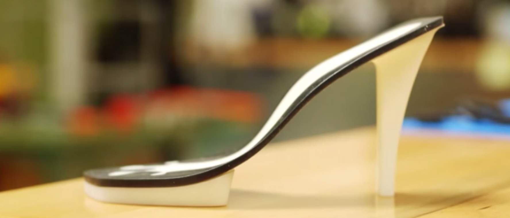Deze stiletto's bezorgen je geen pijnlijke voeten
