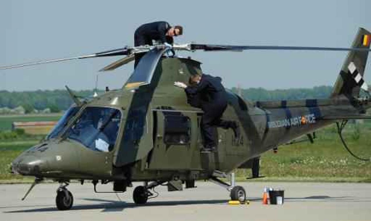 Leger heeft Agusta-helikopter stand-by om drones en lichte vliegtuigen te onderscheppen