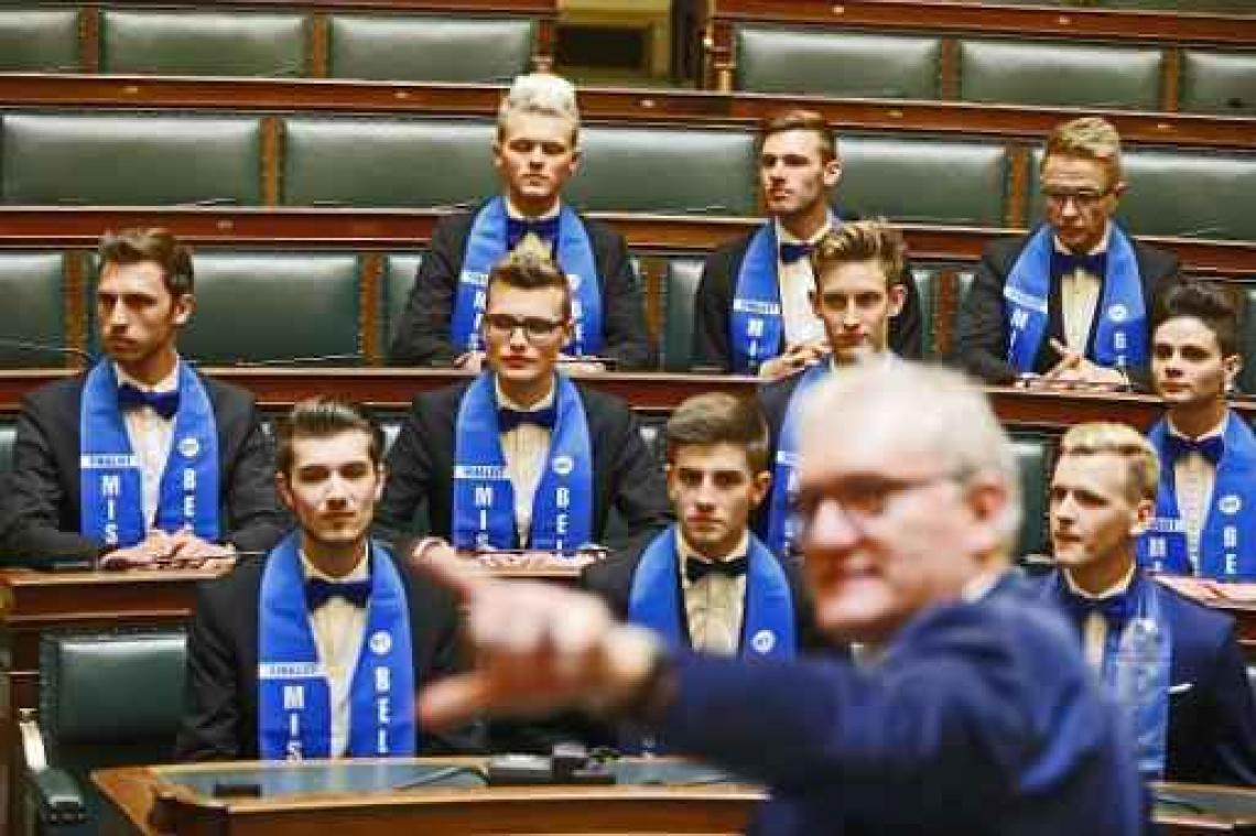Senator Pol Van Den Driessche ruilt Missen voor Misters