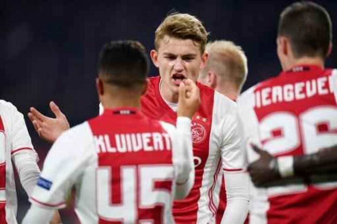 Europa League - Superieur Ajax verslaat Schalke 04