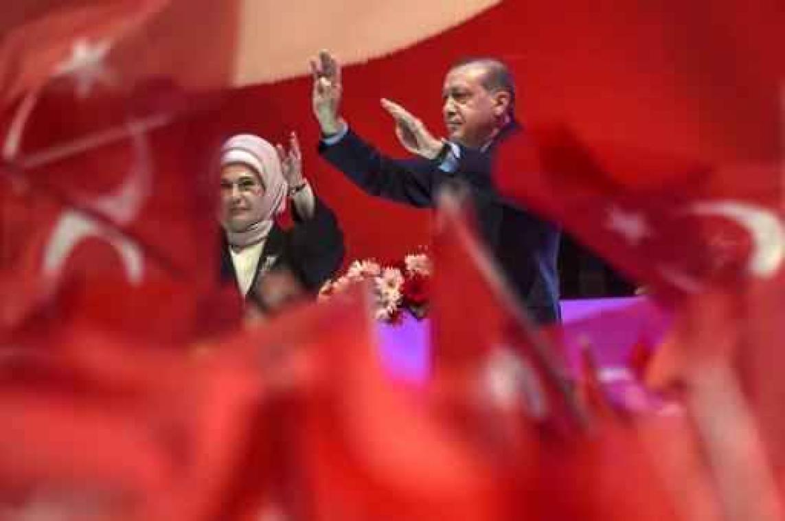 Turks referendum - Turkse politie pakt 5 jihadisten op die aanslag planden voor referendum