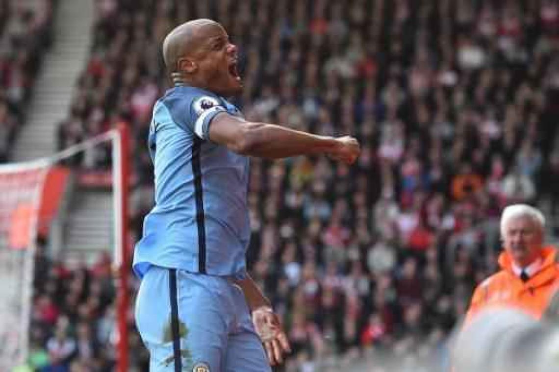 Belgen in het buitenland - Kompany kopt Manchester City naar de zege bij Southampton
