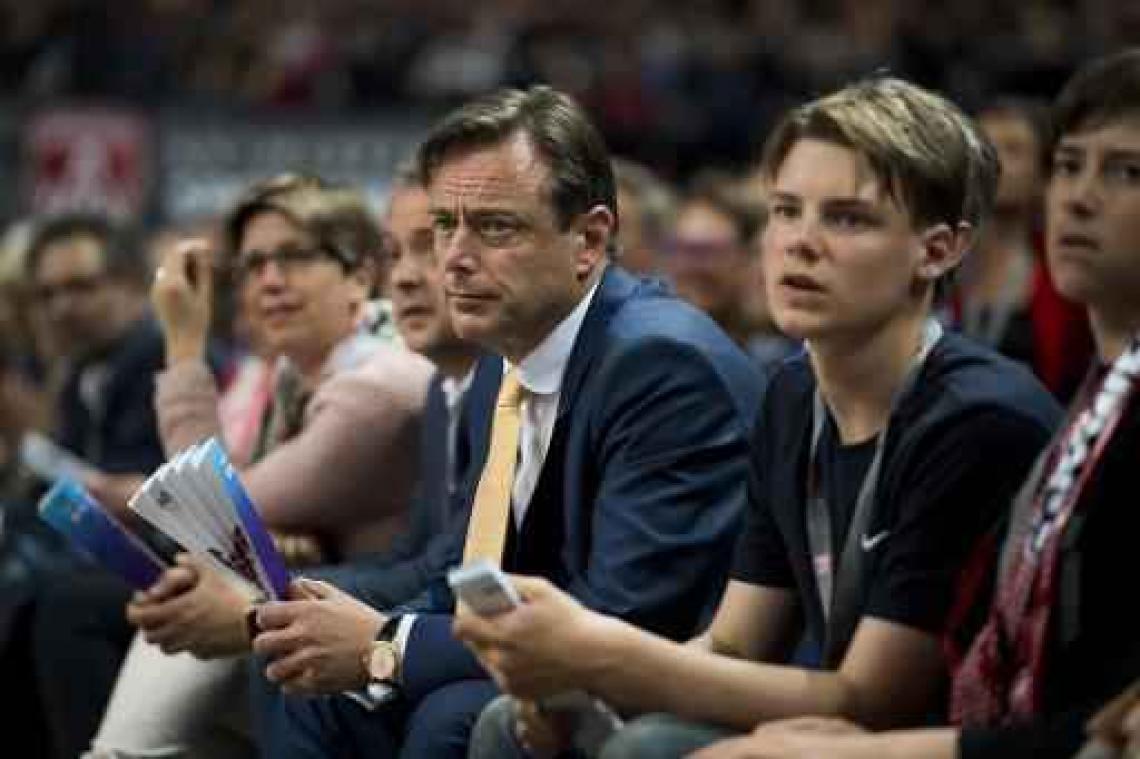 Bart De Wever geeft zeldzaam interview aan De Zondag