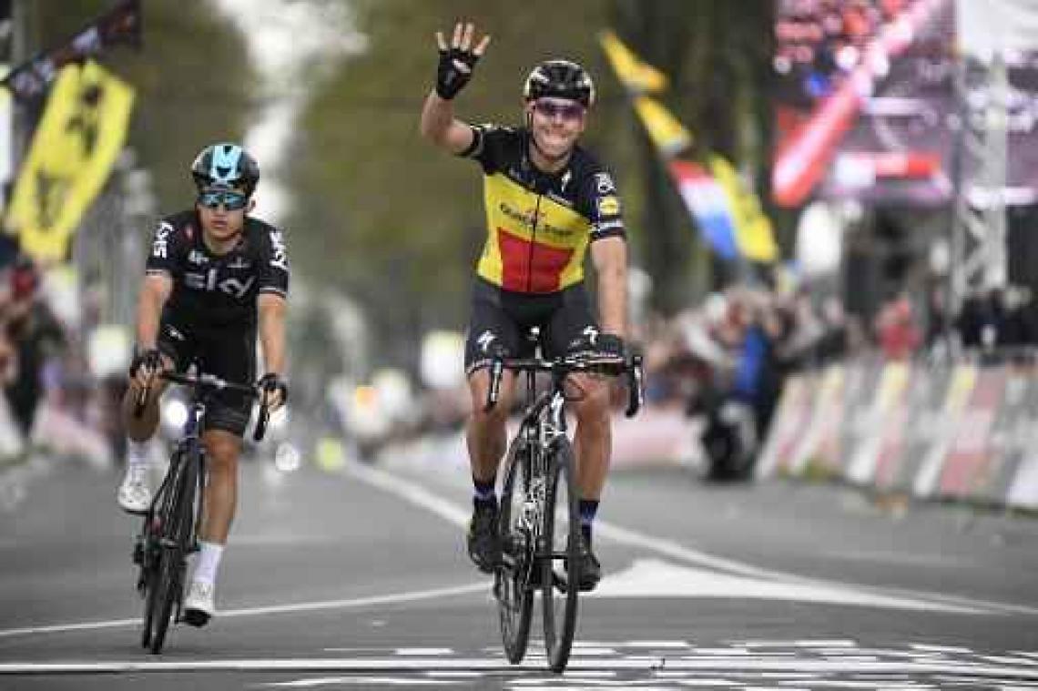 Philippe Gilbert remonteert Kwiatkowski en pakt vierde zege in Amstel Gold Race