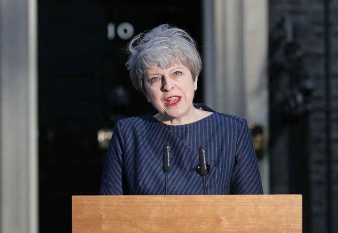 Britse premier Theresa May kondigt vervroegde verkiezingen aan