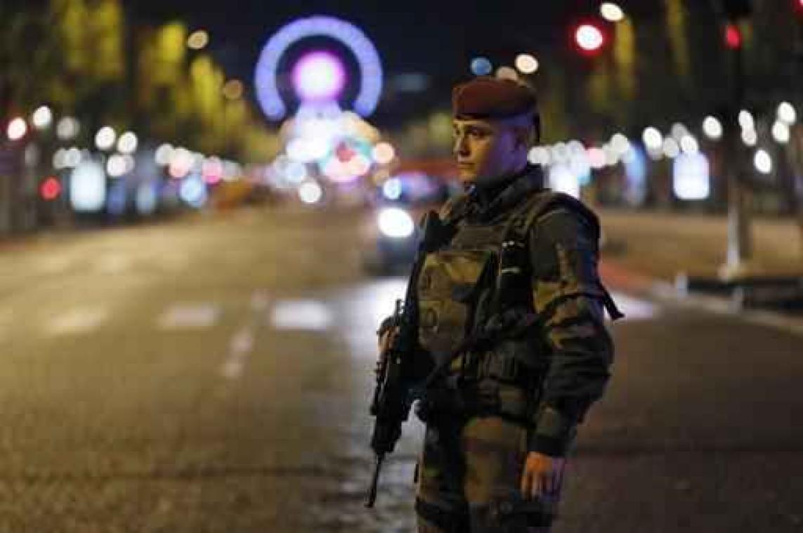 Schietpartij Champs-Elysées - "Dader was onderwerp van antiterreuronderzoek"