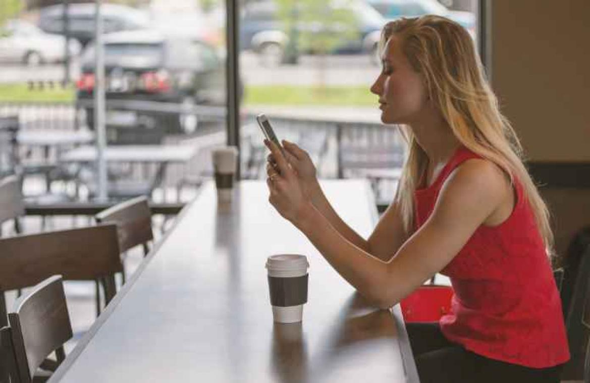 Vrouw zet vriendje op Tinder te kijk via recensie