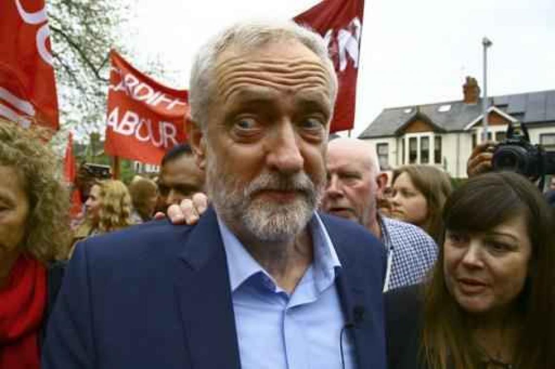 Labour belooft vier extra feestdagen