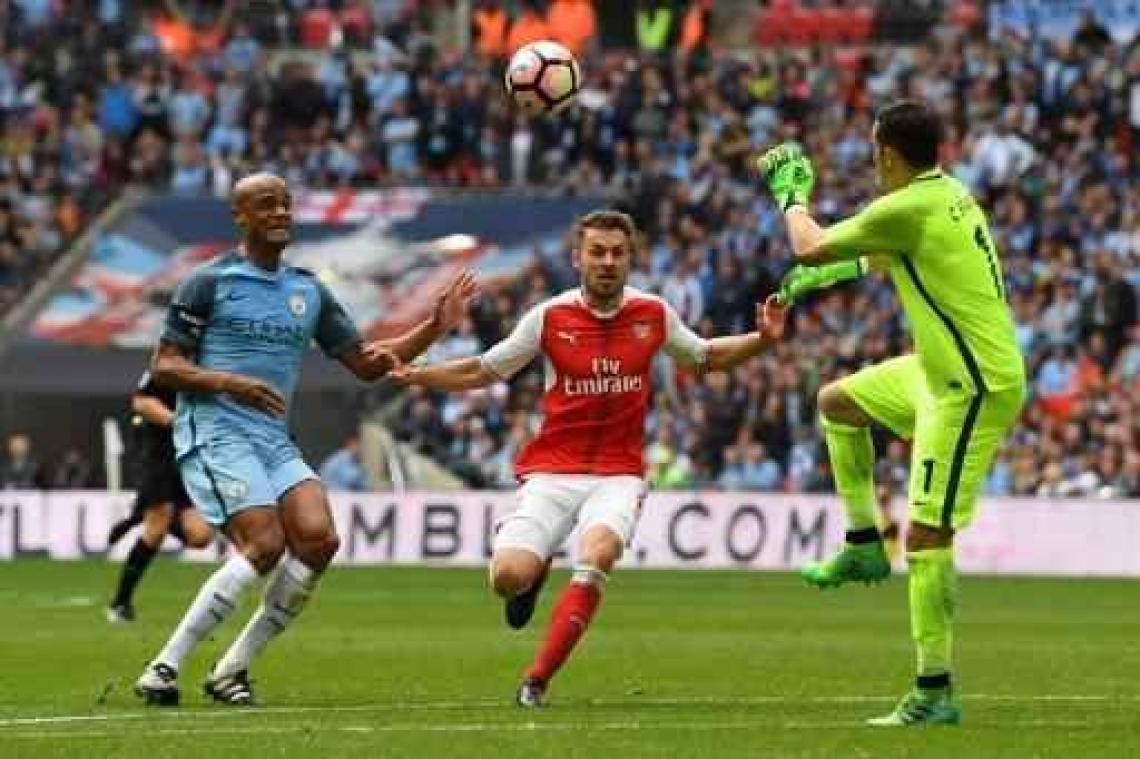 Belgen in het buitenland - Arsenal klopt Manchester City na verlengingen en bereikt finale FA Cup