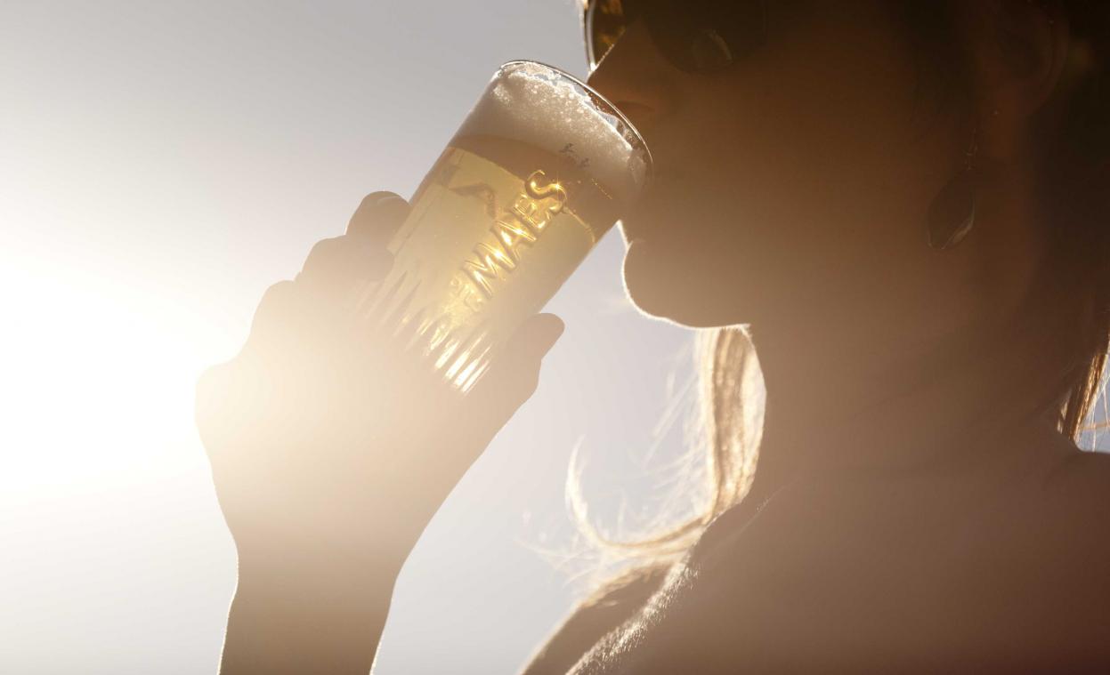Belg drinkt minder alcohol