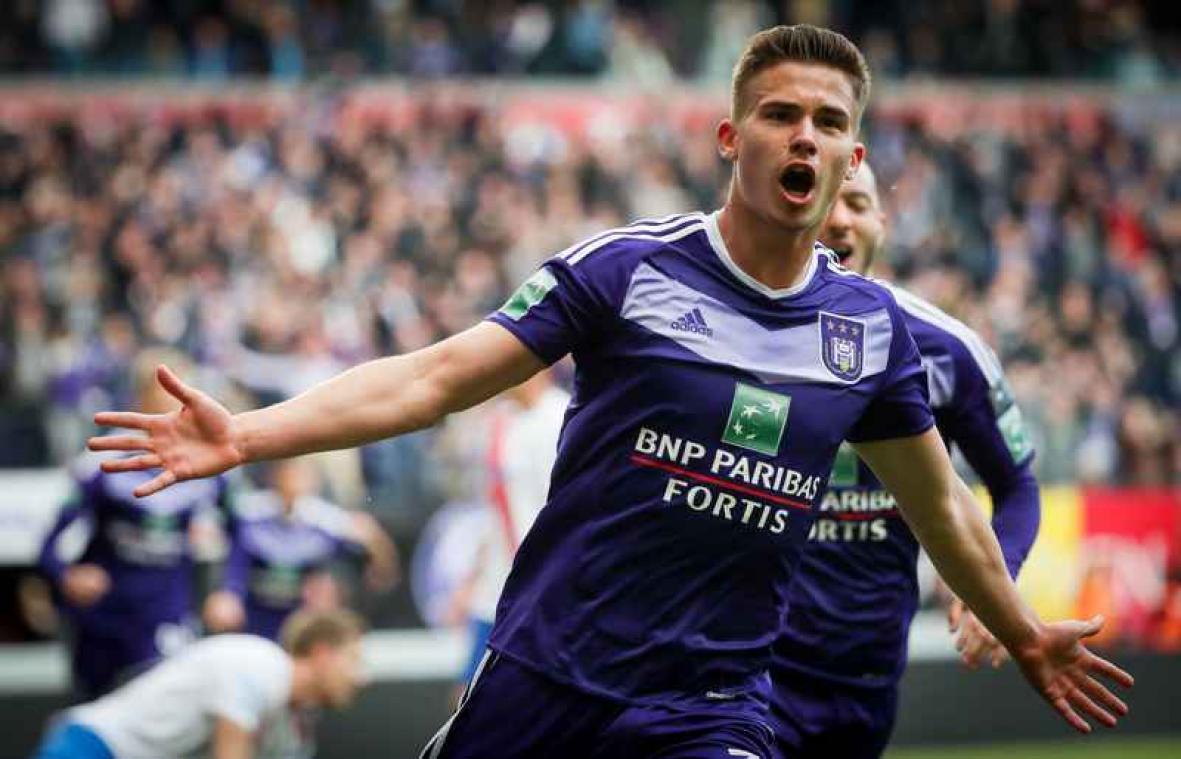 Anderlecht zet reuzenstap richting landstitel