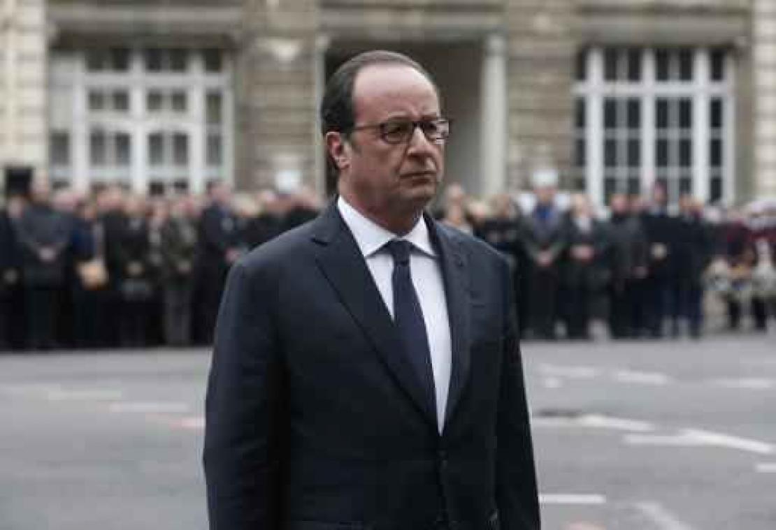 Frankrijk herdenkt agent die gedood werd bij aanslag op Champs-Elysées