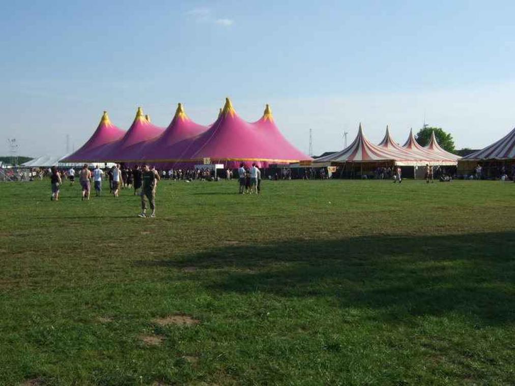 Groezrock weert rugzakken van het festivalterrein