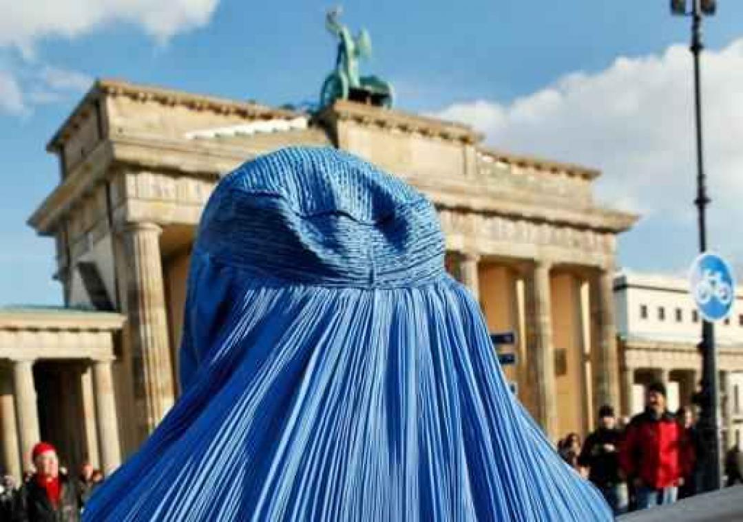 Duitsland verbiedt gezichtssluier voor ambtenaren