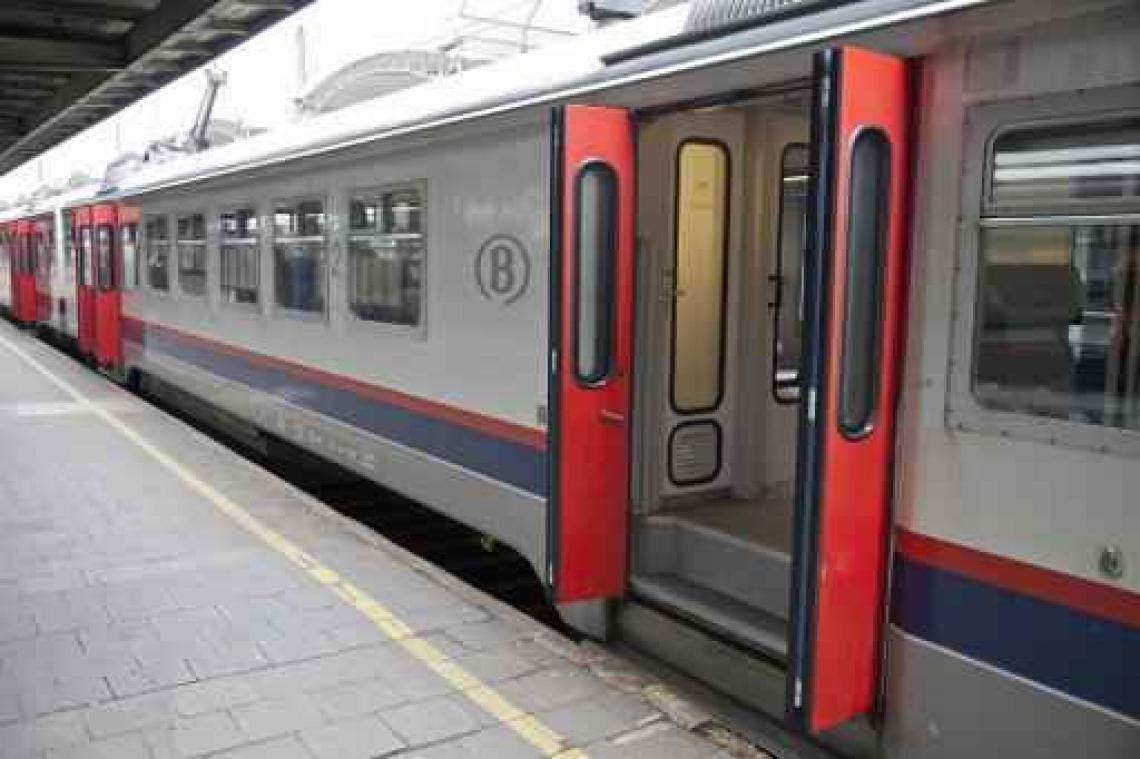 NMBS: "Vooral vragen van buitenlandse toeristen, maar alles verloopt vlot"