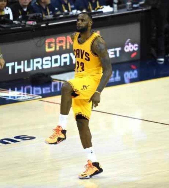 NBA-Kampioen Cleveland opent met winst tegen Toronto